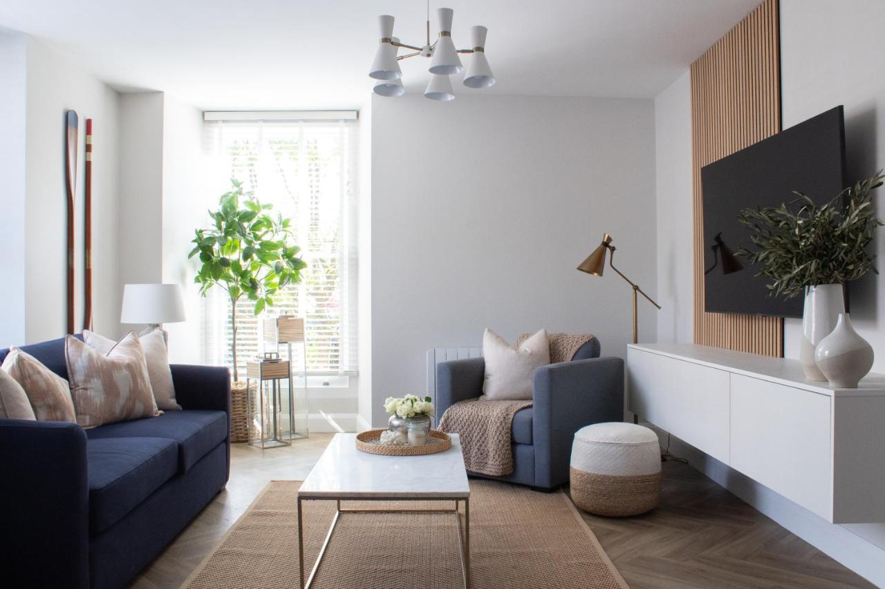 John Lewis Apartment Aberaeron Exterior photo