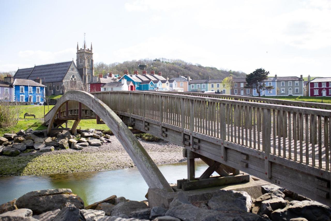 John Lewis Apartment Aberaeron Exterior photo
